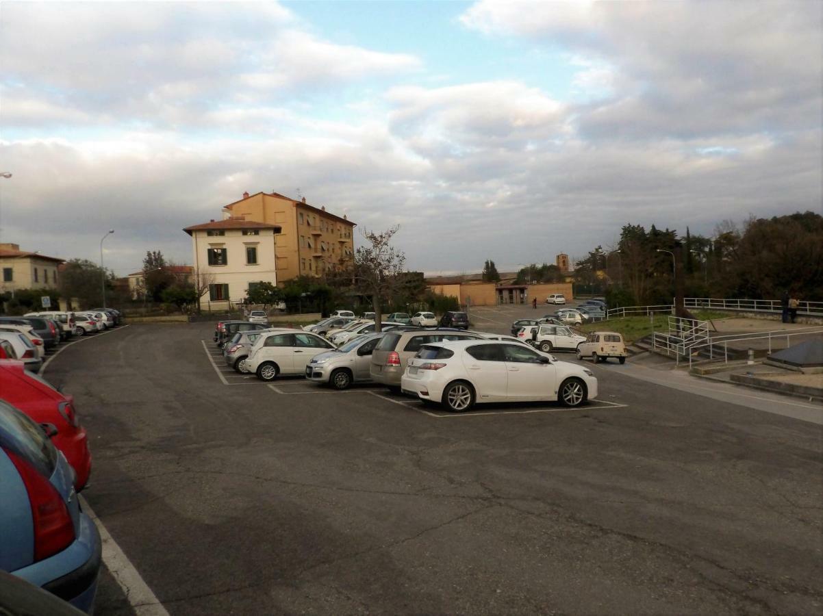 Cheap Apartment In The Old Village Colle Val D'Elsa Dış mekan fotoğraf